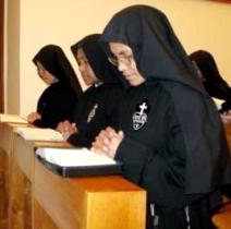 Lek, Vendida para prostituirse, ahora es monja católica
