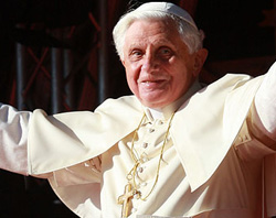 Benedicto XVI: «De matrimonios santos florecen y maduran las vocaciones»
