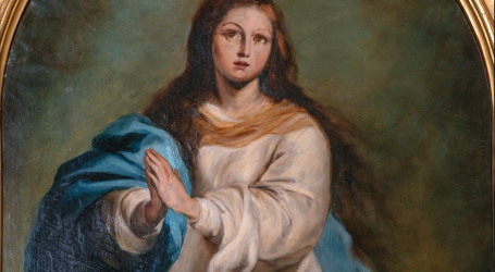 La Inmaculada Concepción nos enseña a entregar TODA nuestra vida a Dios / Por Conchi Vaquero y Arturo López