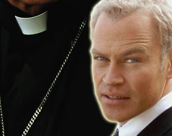 Neal McDonough, el actor despedido por rechazar escenas de sexo ahora produce serie sobre sacerdote