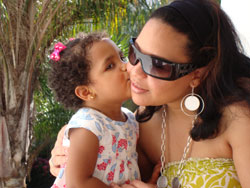Rita Sánchez huyó del quirófano cuando iba a abortar y ahora ayuda a mujeres a ser mamás