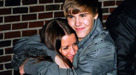 Pattie Mallette, madre de Justin Bieber, recibió presiones para abortarle tras quedarse embarazada con 17 años: «Yo sólo sabía que no podía”