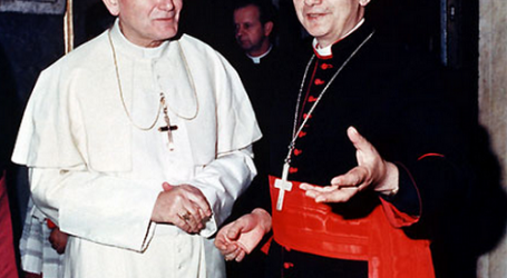 Primera entrevista a Benedicto XVI como Papa emérito en la que habla de Wojtyla: «Me parecía cada vez más claro que Juan Pablo II era un santo»