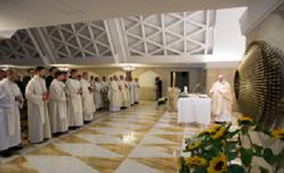 Papa Francisco en homilía en Santa Marta: «Una comunidad cristiana está en paz, testifica a Cristo y asiste a los pobres»