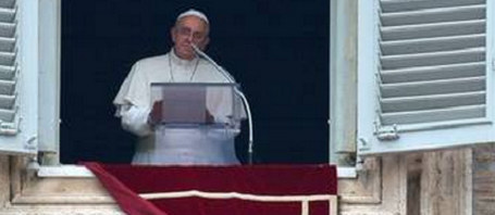 Papa Francisco en Regina Coeli: «Que el estupor gozoso del Domingo de Pascua se irradie en los pensamientos, miradas, actitudes, gestos y palabras…»