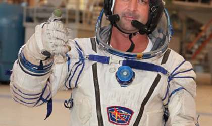 El astronauta Josu Feijoo asegura que ser creyente puntúa en la NASA y que “no se puede ser astronauta sin creer en Dios”