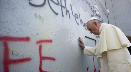 Papa Francisco en Regina Coeli invita a los presidentes de Palestina e Israel a ir al Vaticano a rezar por la paz y ellos aceptan