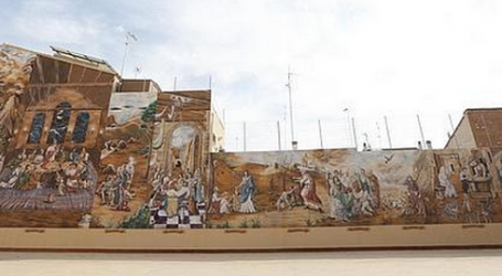 Un feligrés de Meliana redime una condena judicial pintando un mural de 350 metros cuadrados sobre Cristo en los locales parroquiales
