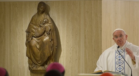 Papa Francisco en homilía en Santa Marta: «Que las iglesias jamás se conviertan en casas de negocios, la redención de Jesús es siempre gratuita»