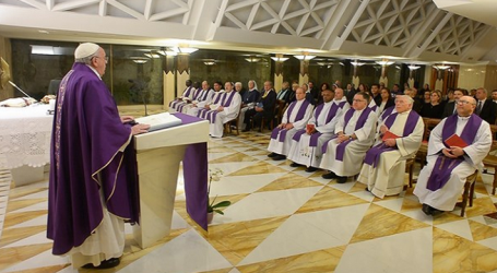 Papa Francisco en homilía en Santa Marta: «La humildad salva al hombre a los ojos de Dios»