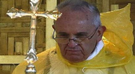 Oración del Papa Francisco al final de la Misa con los sobrevivientes de tifón en Filipinas: “Señor, que no nos roben la esperanza”
