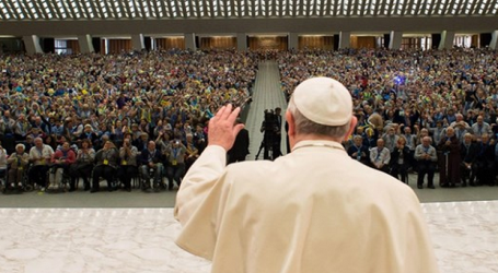 Papa Francisco en la Audiencia General: «Da esperanza ver tantas familias numerosas que acogen a los hijos como un verdadero don de Dios»
