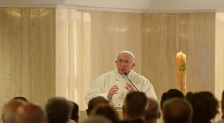 Papa Francisco en homilía en Santa Marta: «Dejar que la mirada de Jesús cambie nuestros corazones»