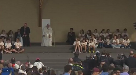 Papa Francisco a los jóvenes en Turín: «El amor está en las obras, es muy respetuoso y no usa las personas. Yo les digo: sean castos»