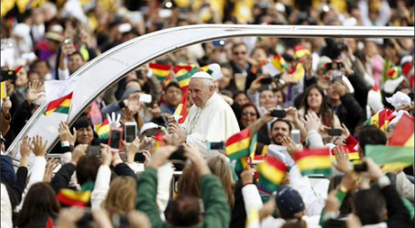 Papa Francisco en homilía en Santa Cruz, Bolivia: «Jesús transforma una lógica del descarte en una lógica de comunidad: Toma, bendice y entrega»