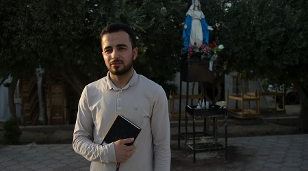 Savim, refugiado por la persecución de Daesh entra al seminario en Irak, quiere ser sacerdote para confortar y ayudar a los cristianos