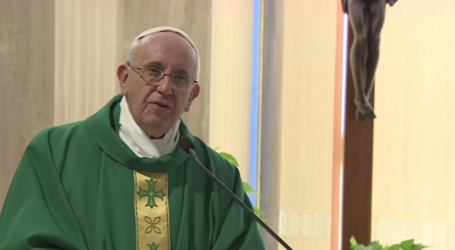 Papa Francisco en homilía en Santa Marta: «El consuelo cristiano está en Jesús y no en las palabrerías»