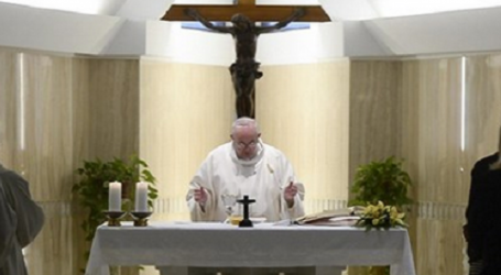 Papa Francisco en homilía en Santa Marta: «Reconocernos pecadores, la humildad y el estupor nos abren al encuentro con Jesús»