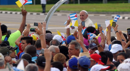 Papa Francisco en homilía en la Habana: «Quien no vive para servir, no sirve para vivir»