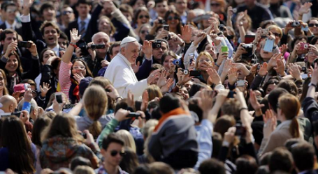 Papa Francisco en la Audiencia General: «La alianza entre el hombre y la mujer es la respuesta a los desafíos del mundo»