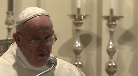 Papa Francisco en homilía a la Gendarmería: «El demonio seduce, corrompe, y siembra insidia: ¡Luchemos contra él!»