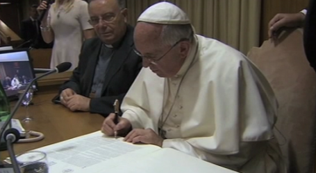 Los documentos, los viajes, las reformas y las ceremonias previstas por el Papa Francisco para 2016