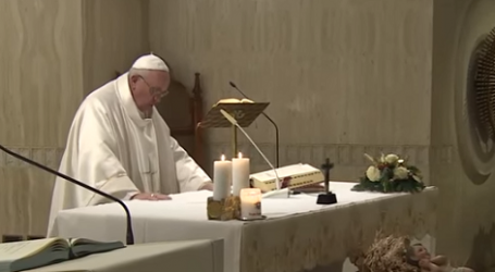 Papa Francisco en homilía en Santa Marta: «El Año de la Misericordia nos recuerda que Dios es amor y nos espera»
