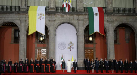 Papa Francisco a autoridades y sociedad civil de México: “Camino de privilegios lleva a corrupción, narcotráfico y exclusión”