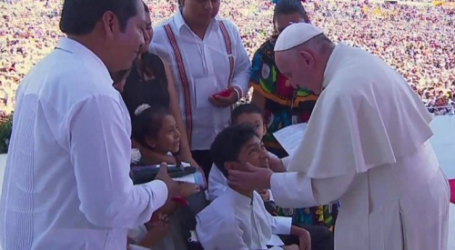 Manuel Morales de 14 años, con distrofia muscular, ante el Papa: “Salgo en mi silla de ruedas a evangelizar a adolescentes”