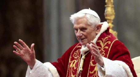 Benedicto XVI en entrevista: «Es la misericordia lo que nos mueve hacia Dios»