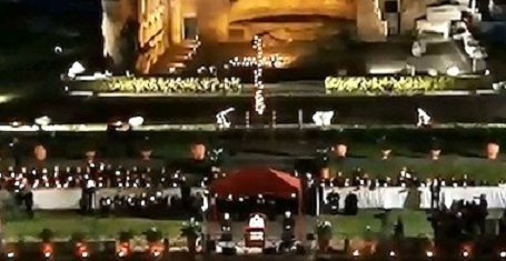 Las meditaciones del Vía Crucis que el Papa Francisco ha presidido en el Coliseo de Roma
