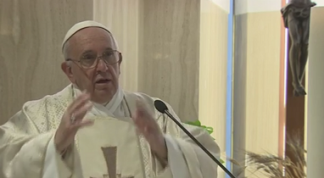 Papa Francisco en homilía en Santa Marta: «¿Somos cristianos del “Sí” como María?»