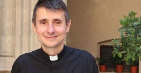 Sergio Palazón, ordenado sacerdote a los 45 años: María le guió, con el rosario, una felicitación navideña y “fue cambiando mi corazón sin darme cuenta”