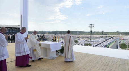 Vídeo completo de la Misa de clausura de la JMJ presidida por el Papa Francisco, a la que han asistido 2,5 millones de jóvenes