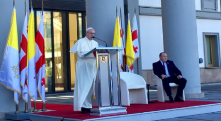 Papa Francisco a las Autoridades de Georgia: «Respetar las prerrogativas soberanas de cada país con el fin de una paz duradera»