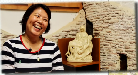 Verónica Tan era taoísta, daba culto a muchas deidades: entrar en una iglesia católica la llevó a bautizarse y a evangelizar a su familia