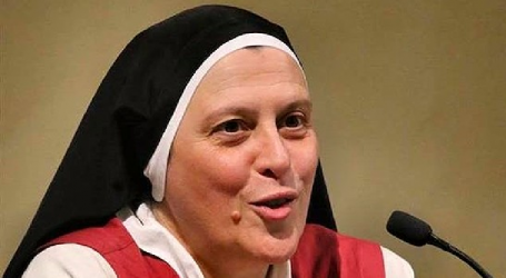 Gloria Riva, fundadora de las Religiosas de la Adoración Eucarística, se hizo monja después que volvió de la muerte tras un accidente de tráfico con su novio: «Tuve la certeza de que Dios estaba allí»