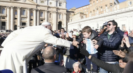 Papa Francisco en la Audiencia General: «El Espíritu Santo nos haga pacientes para soportar y humildes para aconsejar a los demás»