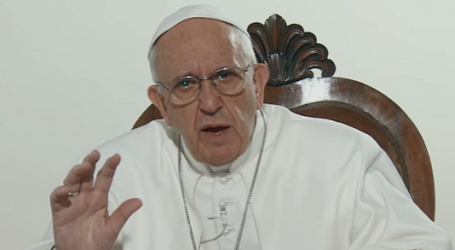 Papa Francisco pide rezar en diciembre “para que en ninguna parte del mundo existan niños soldados”