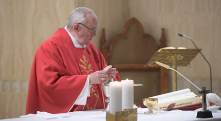 Papa Francisco en homilía en Santa Marta: «El cristiano es esclavo del amor, no del deber»
