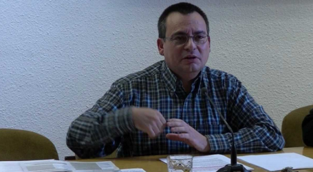 Armando Cester, jefe Médico de Bomberos de Zaragoza: «Para evangelizar a los pobres sin cambiar pan por fe hay que rezar mucho»