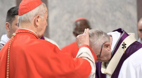 Video completo de la Procesión y la Santa Misa del Miércoles de Ceniza presididas por el Papa Francisco