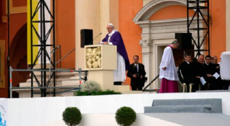 Papa Francisco en homilía en Carpi: «Ser testigos que resucitan la esperanza de Dios en los corazones abrumados por la tristeza»