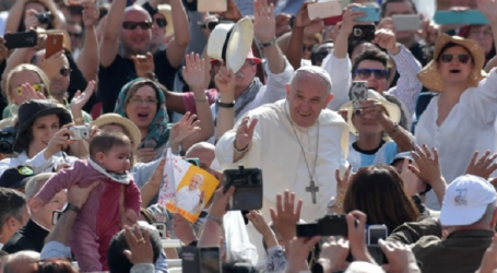 Papa Francisco en la Audiencia General: «María nos enseña que cuando nada tiene sentido tenemos que esperar y confiar en Dios»