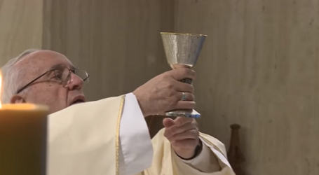Papa Francisco / En homilía en Santa Marta 22-5-17: «El Espíritu Santo no puede entrar en un corazón cerrado»