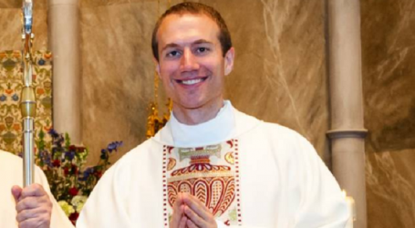Josh Altonji dejó la computación y la psicología para ser sacerdote: “lo estaba rezando en la secundaria”