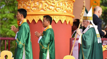 Papa Francisco en la homilía de la Misa en Rangún: «El amor de Cristo revelado en la cruz es como un GPS espiritual que nos guía hacia la vida íntima de Dios»