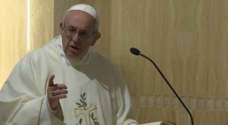 Papa Francisco en homilía en Santa Marta 26-1-18: «La fe se transmite con la verdad y el testimonio»
