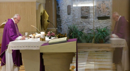 Papa Francisco en homilía en Santa Marta 16-2-18: «Ayunar con coherencia, para ayudar a los demás»
