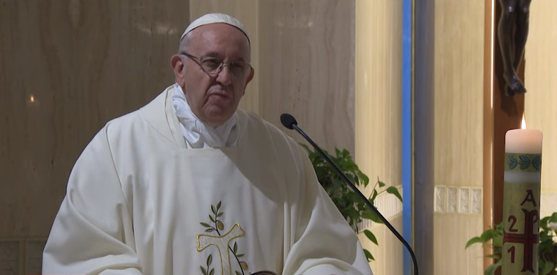El Papa en Santa Marta 17-5-18: «Hablar mal de los demás es una actitud asesina»